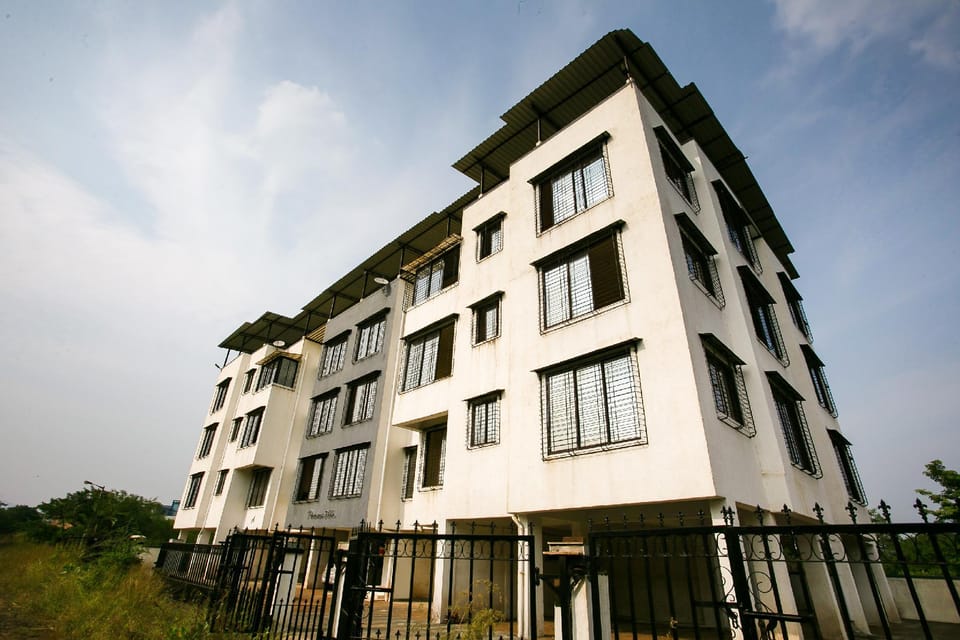 SPOT ON Pawan Villa Hotel in Maharashtra