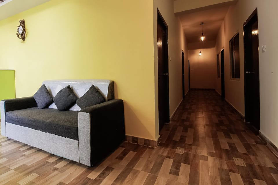 Hotel O Banyan Tree Hotel in Hyderabad