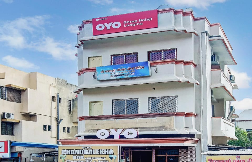 Hotel O Shree Balaji Lodging Hotel in Maharashtra