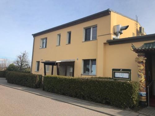 Asiatisches Landhaus Hotel in Thuringia, Germany