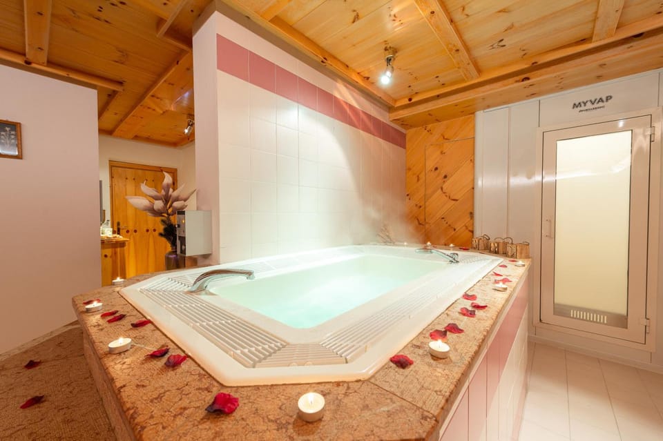 Hot tub