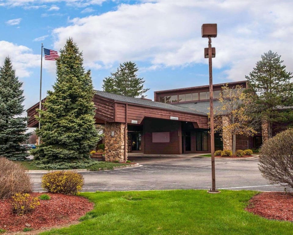 Quality Inn & Suites Goshen Hotel in Indiana