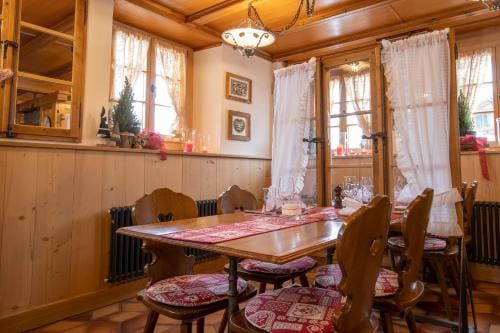 Hotel Baren Hotel in Canton of Valais