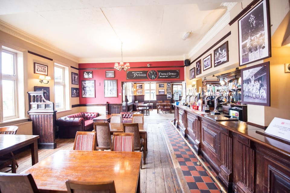 OYO The Green Man Pub And Hotel Hotel in Wembley