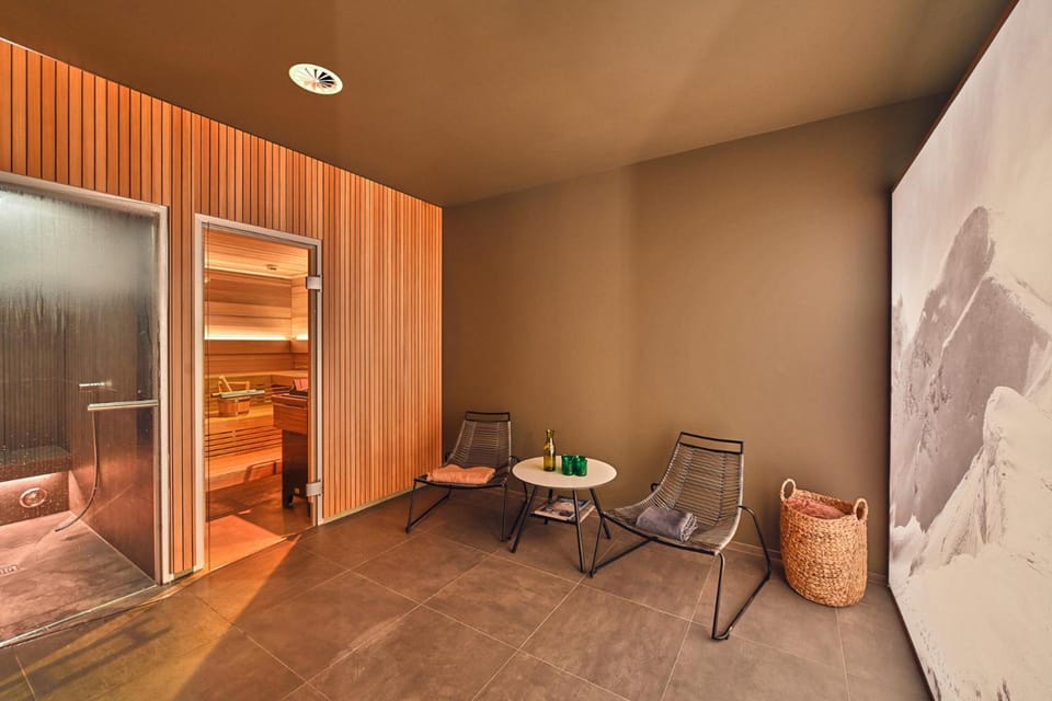 Warth52-W52 Apartments Hotel in Vorarlberg, Austria