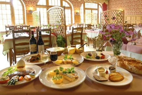 Le Relais de l'Aubrac Hotel in Auvergne-Rhône-Alpes