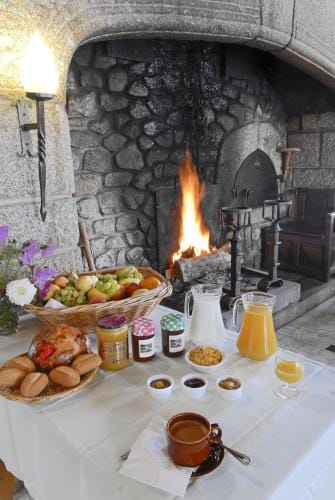 Le Relais de l'Aubrac Hotel in Auvergne-Rhône-Alpes