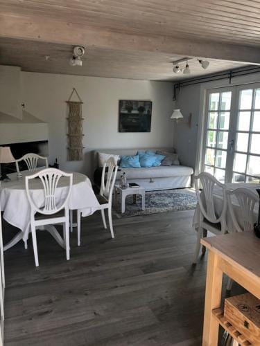 Rødhus Gl. Skole B&B Hotel in Denmark