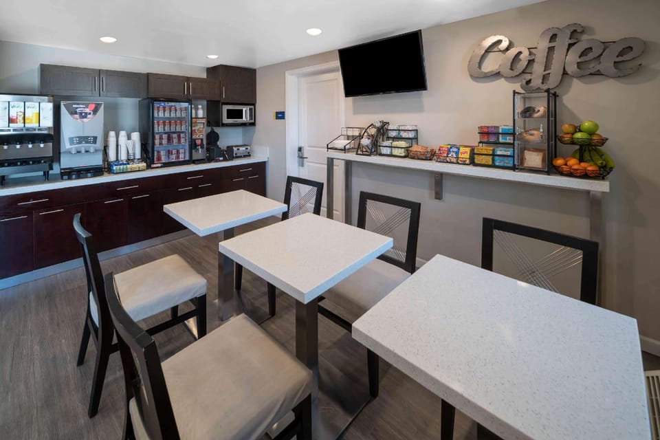 Days Inn by Wyndham Galt/Elk Grove South Hotel in San Francisco Bay Area