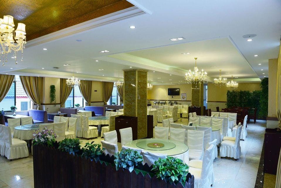 Chengdu Lying Dragon Lake Hotel Hotel in Chengdu