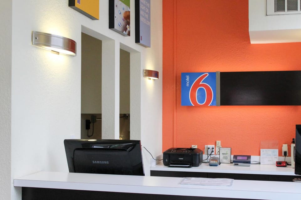 Econo Lodge Fort Lupton Lodge in Colorado