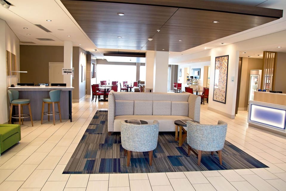 Holiday Inn Express & Suites Great Bend By IHG Hotel in Kansas