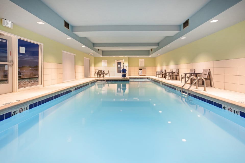 Holiday Inn Express & Suites Great Bend By IHG Hotel in Kansas