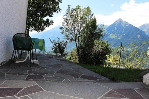 Schenna Garni Eden Bed & Breakfast Hotel in Trentino-South Tyrol