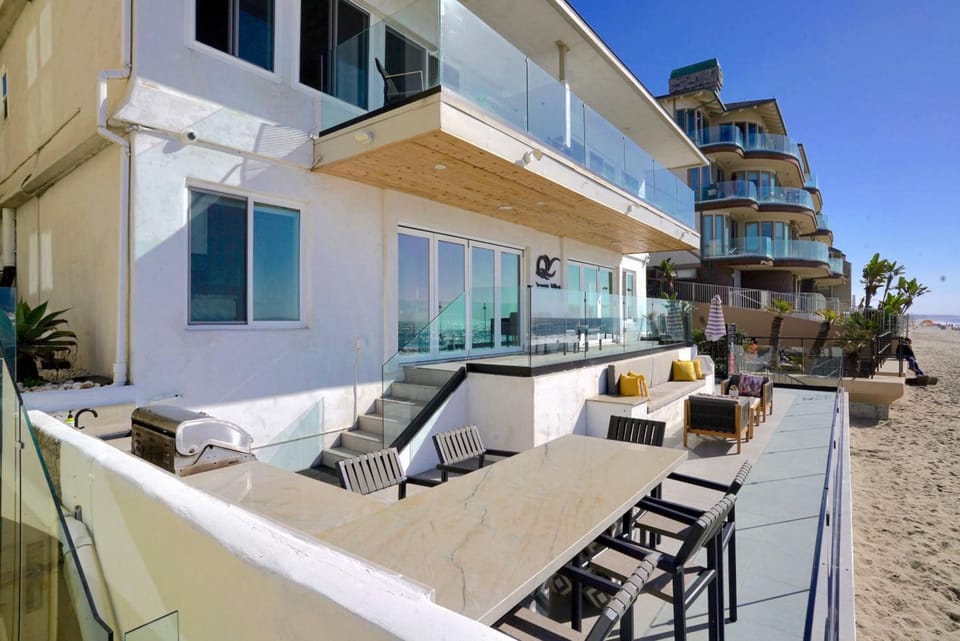 Ocean Villas Beach Front Apartment hotel in Carlsbad