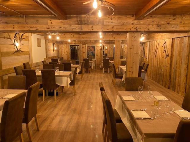 Hotel Le Clou Hotel in Aosta Valley, Italy