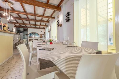 LE FORRI Agriturismo e B&B Hotel in Pistoia