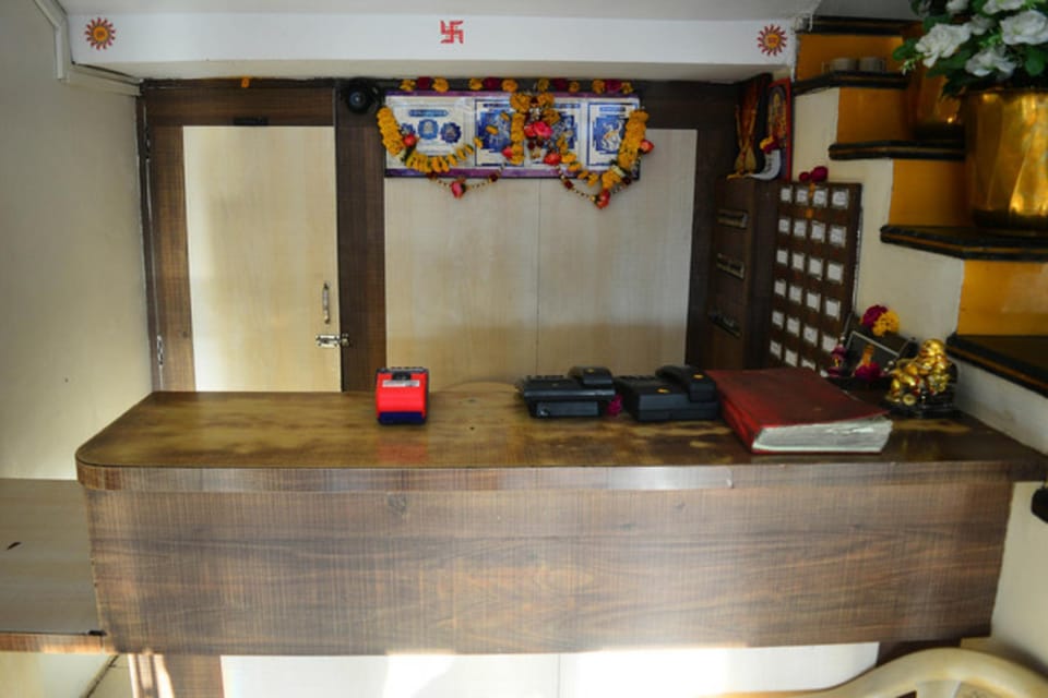 Hotel Shri Niwas Hotel in India