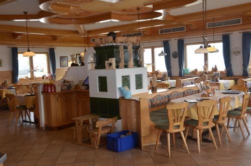 Gasthof-Pension Urzn Hotel in Altmünster