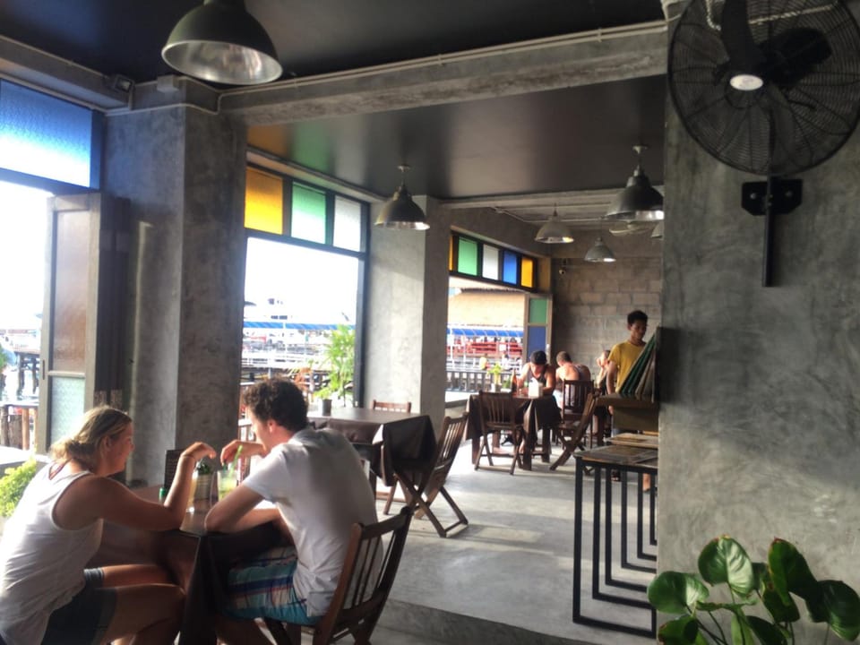 Bro&Sis Place Hotel in Ko Tao
