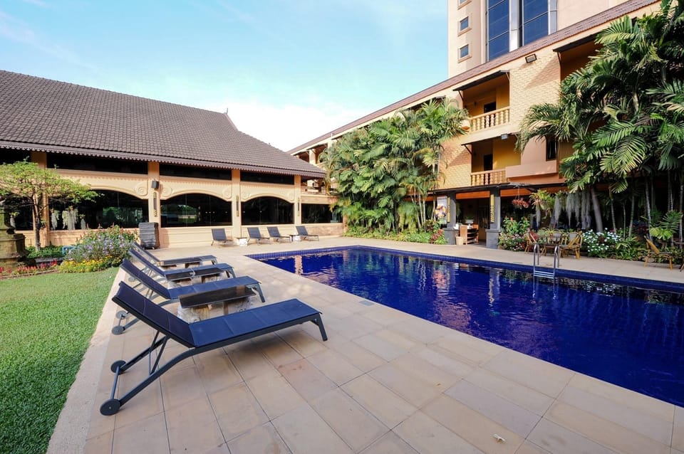 Holiday Garden Hotel Hotel in Chiang Mai