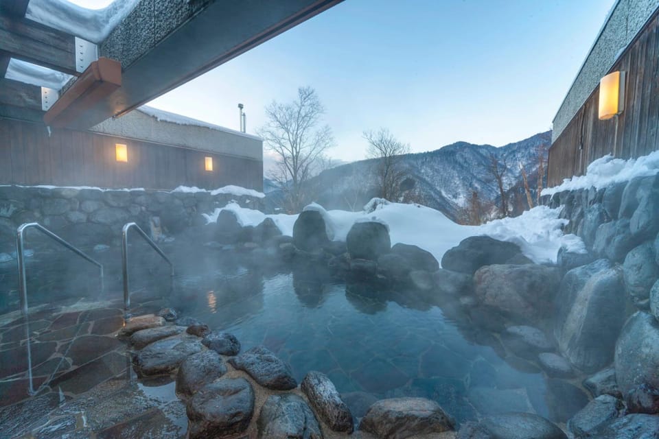 Hot spring bath
