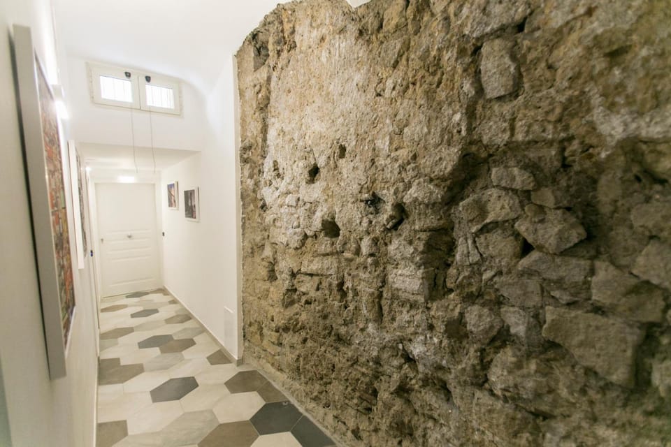 Anticaglia/24 Hotel in Naples