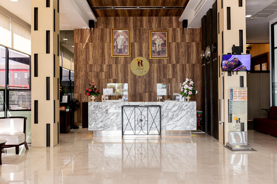Grand Ratchapruek Hotel Hotel in Bangkok