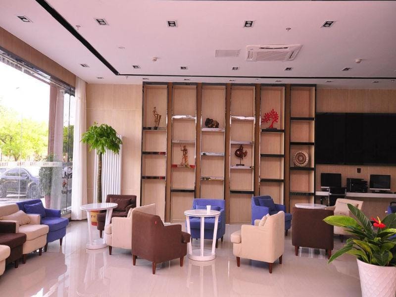7 Days Premium Jinan Luokou Clothing Market Wuyingshan North Road Hotel in Shandong