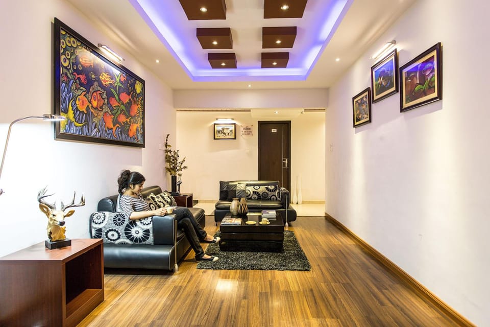 Hotel RajMahal Inn Hostel in Mysuru