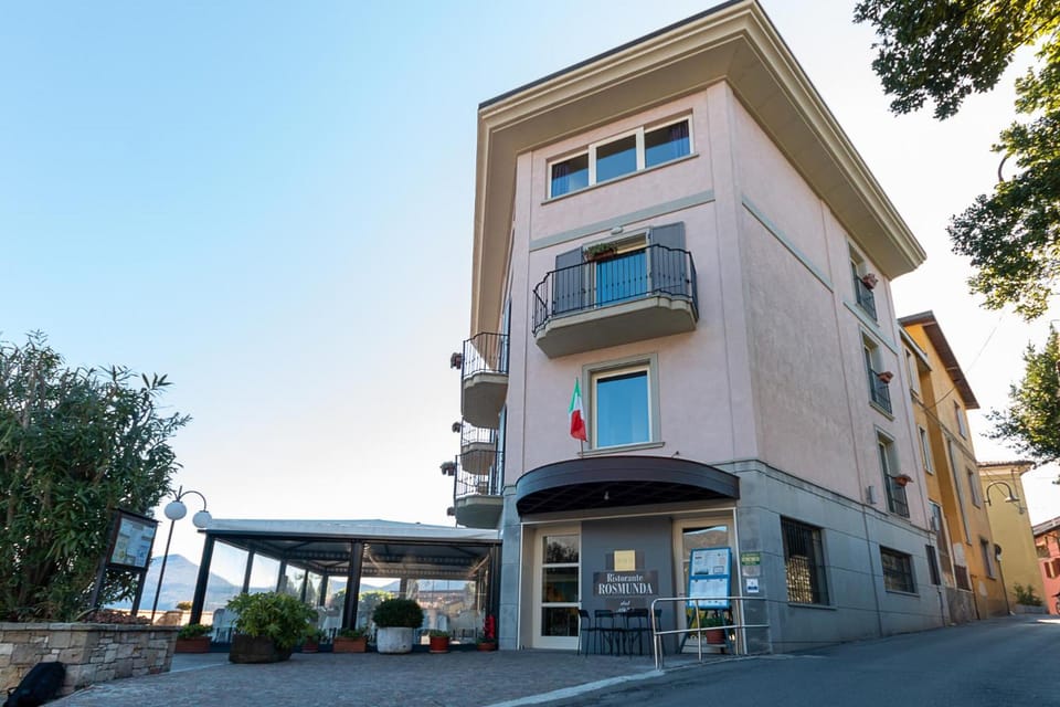 Locanda del Lago Rosmunda Hotel in Province of Brescia