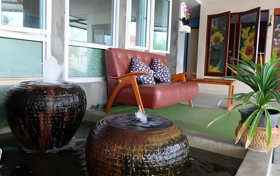 Kesorn Boutique Residence at 8 Riew Apartment hotel in Thailand