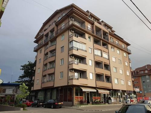 Agent Lux Apartments Hotel in Serbia