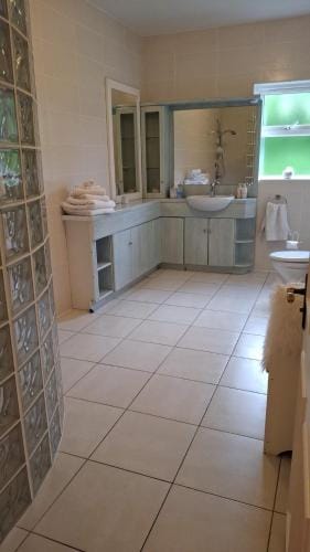 Deeside Manor Hotel in Louth, Co. Louth, Ireland