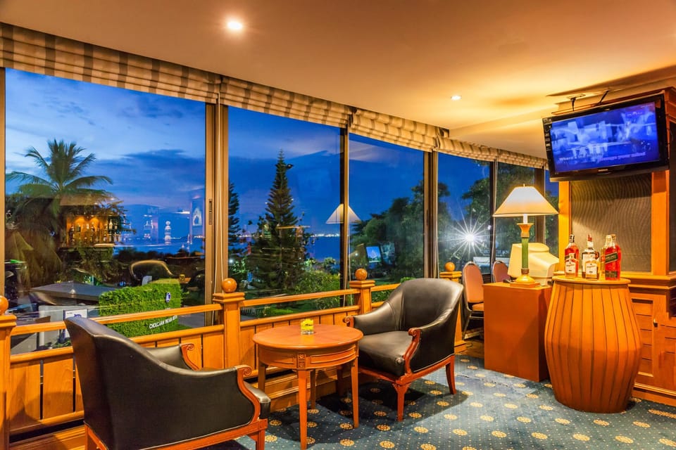 Bar/lounge