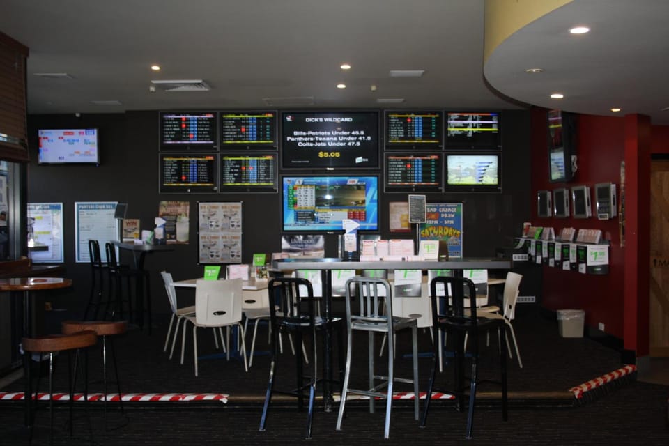 Bar/lounge