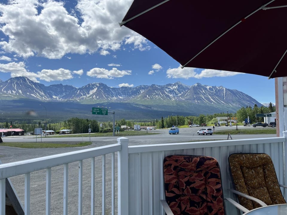 Kluane Park Inn Inn in Yukon