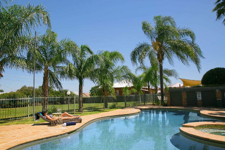 Best Western Sanctuary Inn Hotel in Tamworth