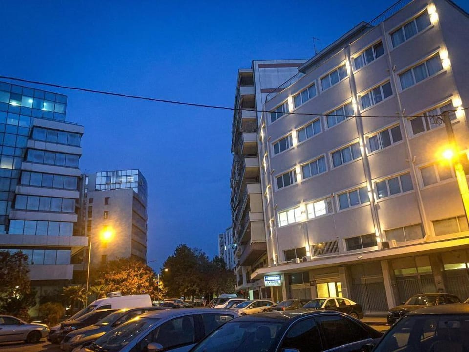 La Place de la Gare Suites - New Subway Station Hotel in Thessaloniki