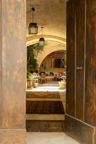 Rue du Chateau Hotel in Tarascon