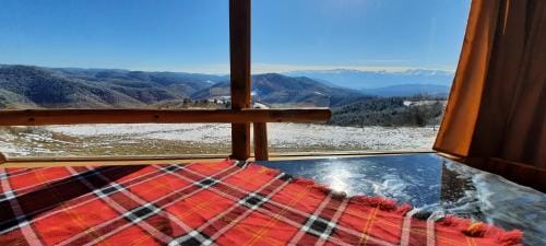 Shared lounge/TV area