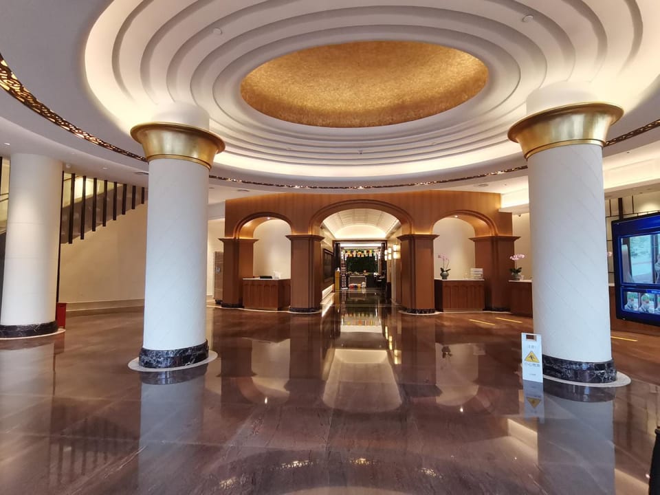 Shanghai Hotel Hotel in Hong Kong