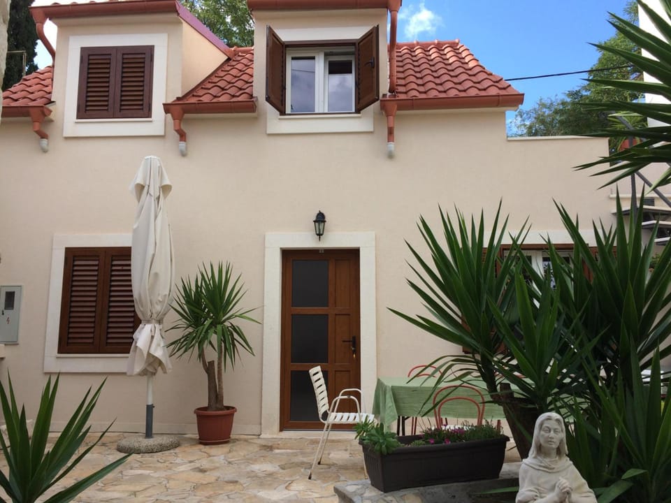 Guesthouse Kresic Hotel in Split