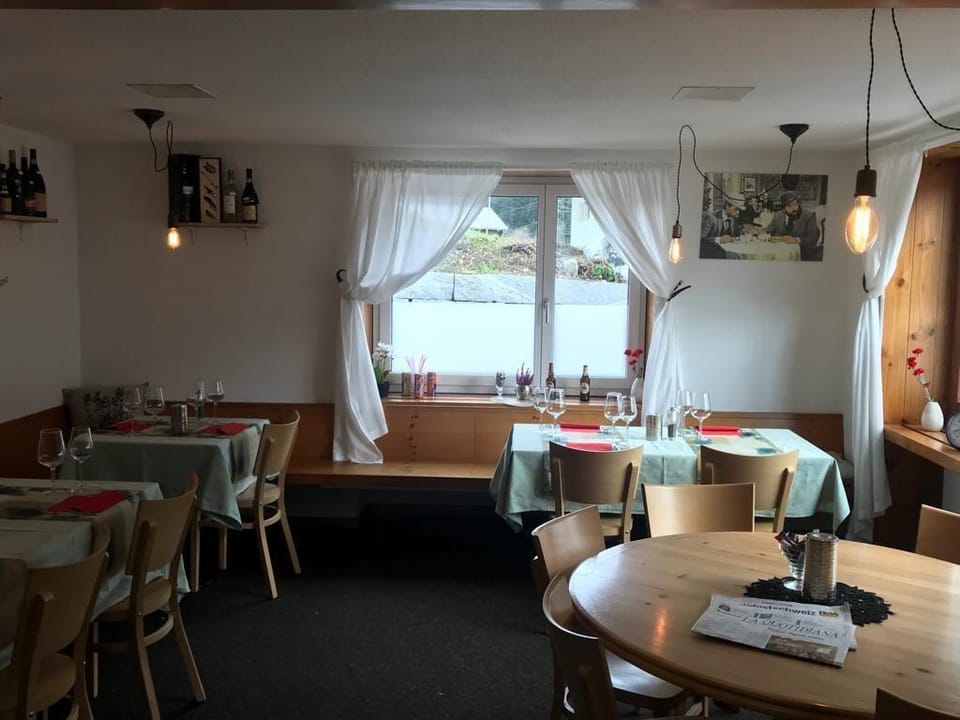 L'ANGOLO DEI SAPORI Hostel in Canton of Grisons