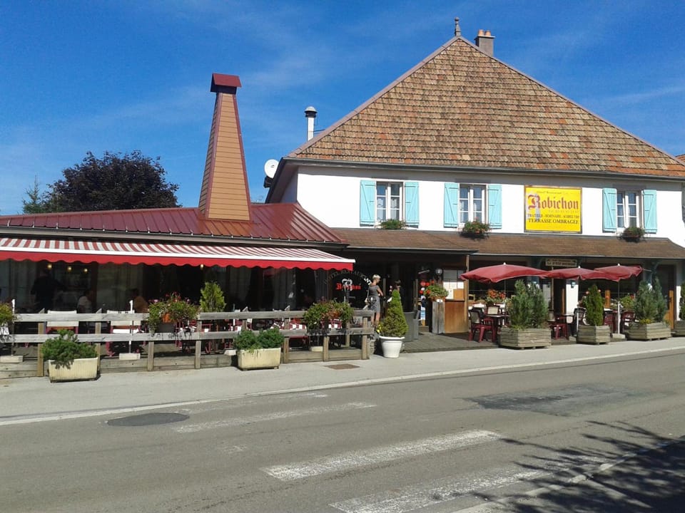 Logis Hotel Restaurant Robichon Hotel in Neuchâtel, Switzerland