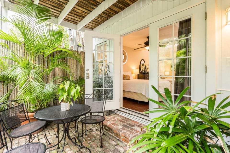 Old Town Manor Hotel in Key West