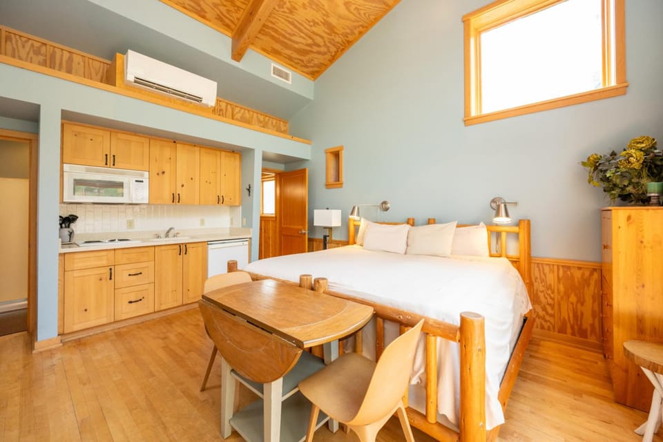 Sleeping Lady Mountain Resort Resort in Kittitas County