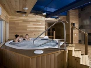 Sunset Resorts Canmore and Spa Hotel in Canmore