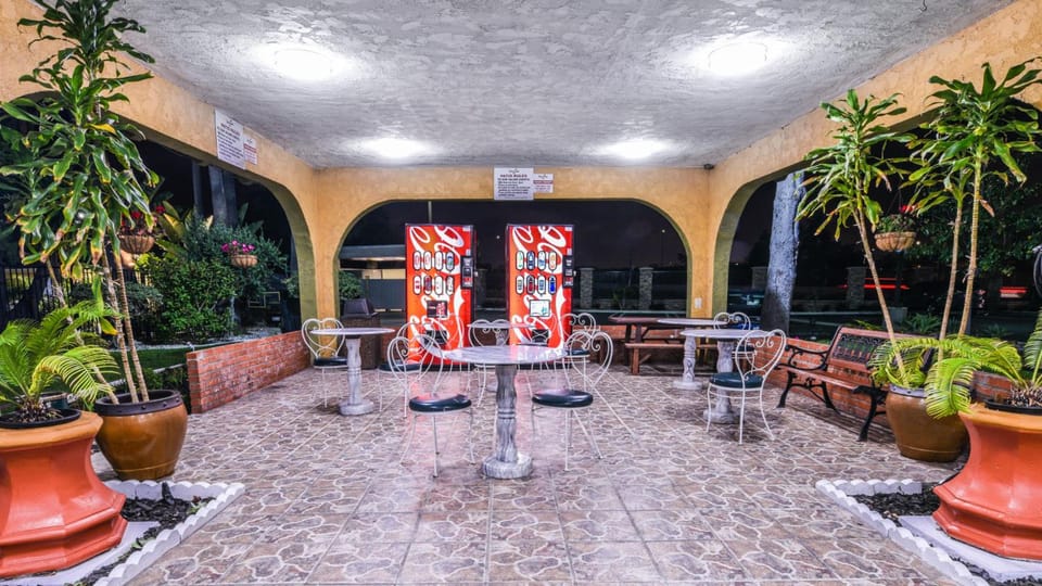 Vagabond Inn Costa Mesa Motel in Fountain Valley