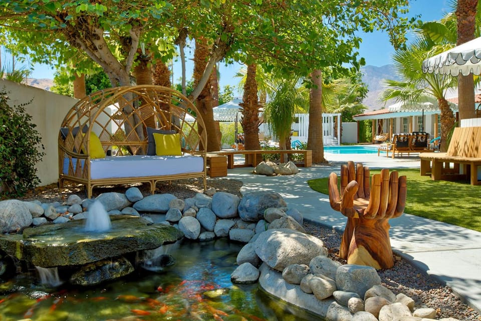 Dive Palm Springs Hotel in Palm Springs